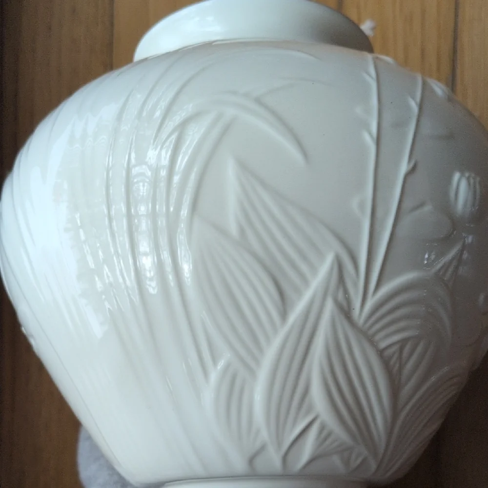 Pfaltzgraff White and Gold Vase